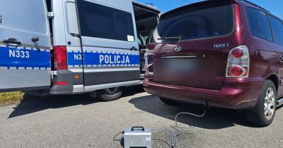 Policjanci codziennie dbają o bezpieczeństwo na drogach - również to ekologiczne