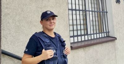Policjantka odnalazła 75-latka w piżamie i odwiozła do domu