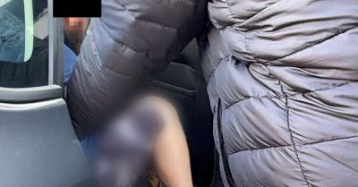 32-latek usłyszał zarzut rozboju po ataku na kobietę